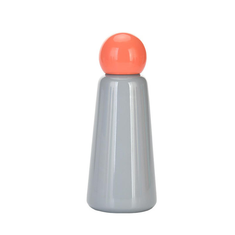 Botella aislante de acero inoxidable de doble capa patentada de alta calidad en forma de bola de bolos botella de agua deportiva para exteriores